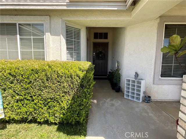 Detail Gallery Image 3 of 29 For 31832 Granville Dr, Winchester,  CA 92596 - 3 Beds | 2 Baths