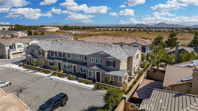 Detail Gallery Image 43 of 50 For 5664 Kate Way #6,  Fontana,  CA 92336 - 4 Beds | 3 Baths