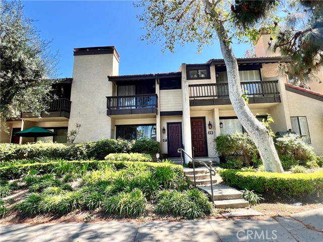 Detail Gallery Image 2 of 34 For 21730 Marylee St #27,  Woodland Hills,  CA 91367 - 3 Beds | 2/1 Baths