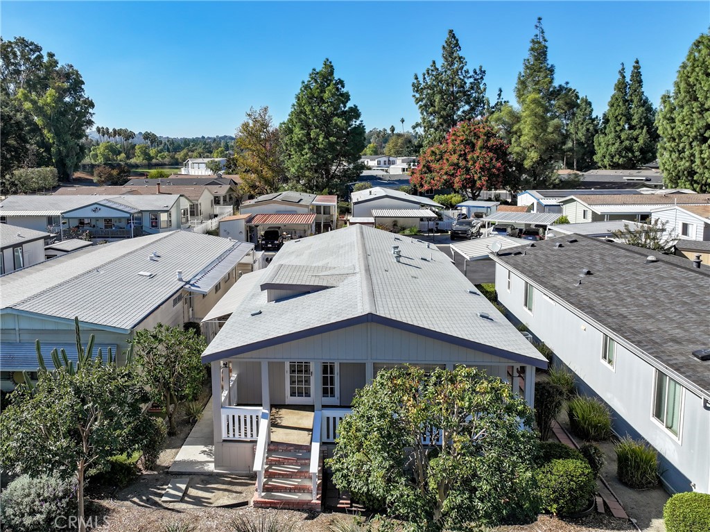 MLS #OC25256466 image #35