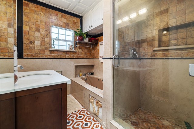1729 W 51st Place, Los Angeles CA: https://media.crmls.org/medias/489c8bad-37b4-4f40-a7db-0f94b041cff9.jpg