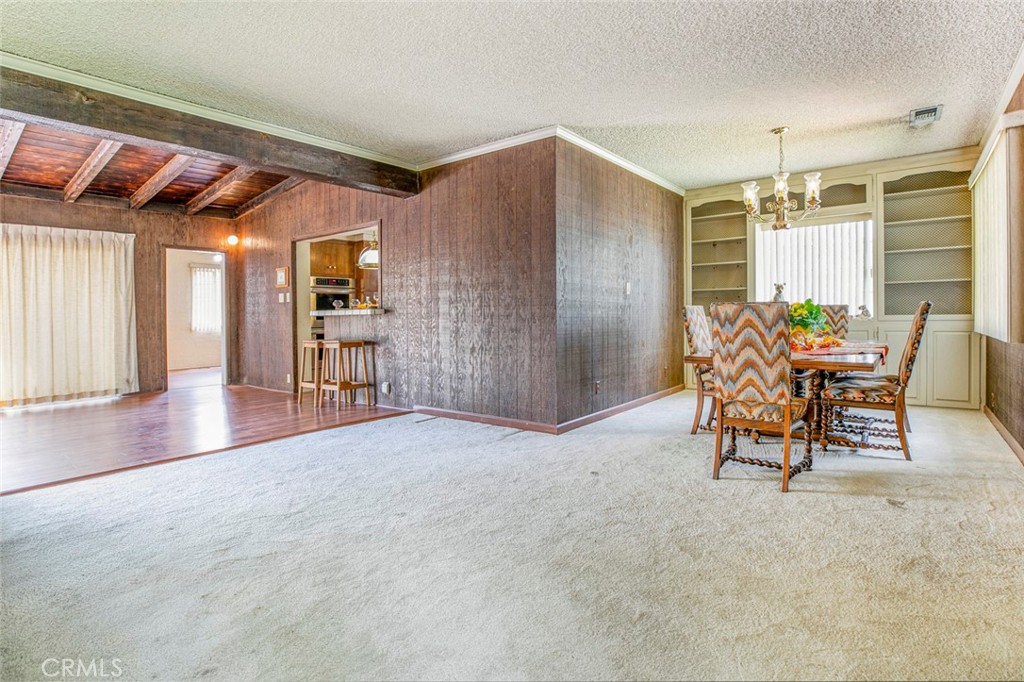 1422 W Riverside DriveBurbank img 4