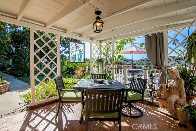 934 Highline Rd, Glendale CA: https://media.crmls.org/medias/489cd273-034b-4054-a1b3-54eeacf88fbe.jpg
