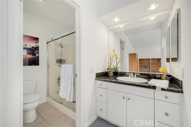 25521 Indian Hill Ln, Laguna Hills CA: https://media.crmls.org/medias/489cee4b-b082-4209-bce1-c793141fa59f.jpg