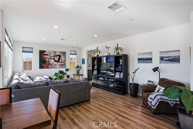 Detail Gallery Image 16 of 54 For 41489 Winterberry, Murrieta,  CA 92562 - 4 Beds | 2/1 Baths