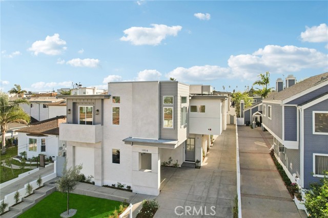 Detail Gallery Image 43 of 52 For 1914 Belmont Ln a,  Redondo Beach,  CA 90278 - 4 Beds | 3/1 Baths