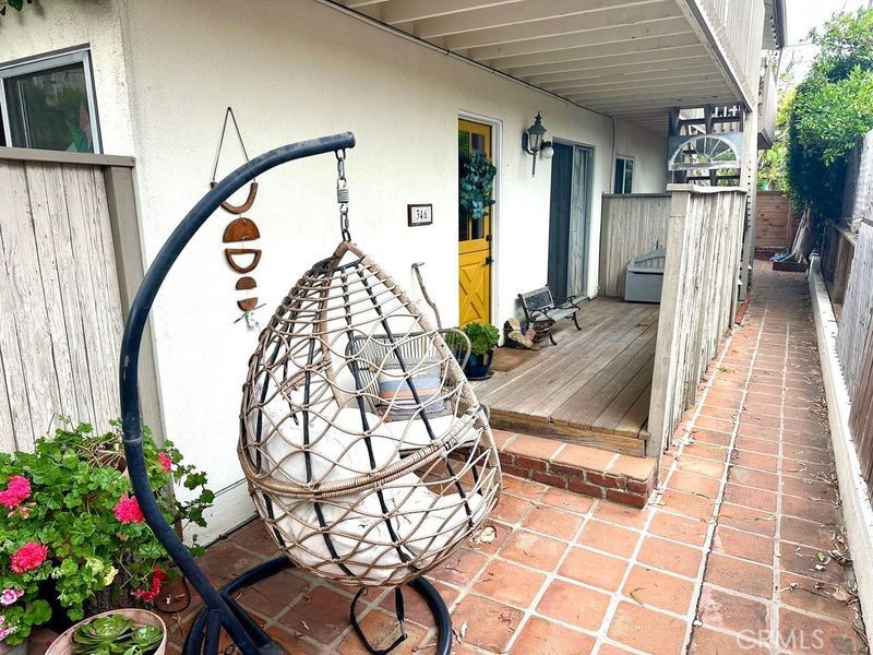 https://media.crmls.org/medias/489d6690-bf67-41d6-a5da-55053e929743.jpg?preset=X-Large