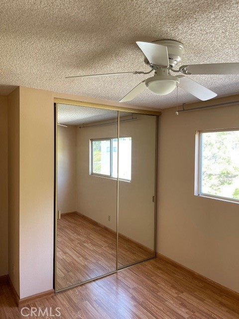 7727 Via Capri, Burbank CA: https://media.crmls.org/medias/489d69c0-9fa6-47e8-a81a-4f21f8026bbe.jpg