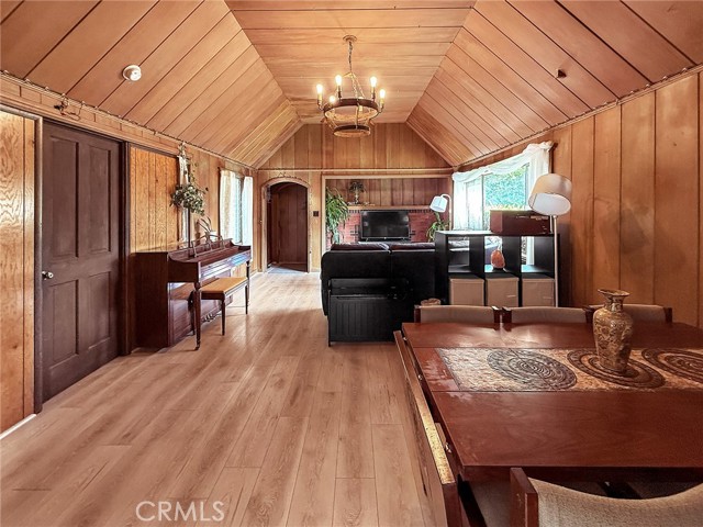 Detail Gallery Image 3 of 31 For 2544 Hermosa, Montrose,  CA 91020 - 2 Beds | 1 Baths