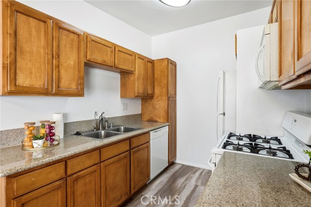 Detail Gallery Image 15 of 28 For 9900 Jordan Ave #62,  Chatsworth,  CA 91311 - 2 Beds | 2 Baths