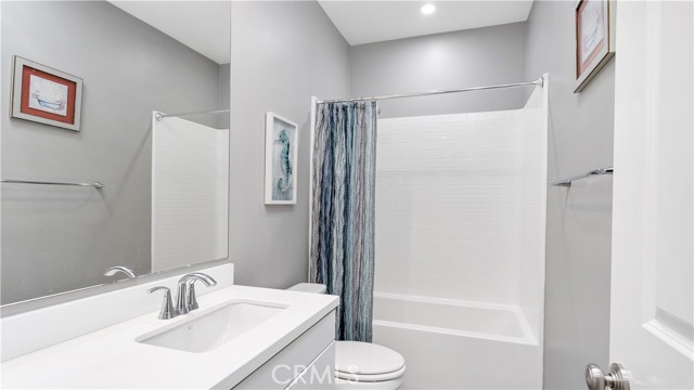 Detail Gallery Image 17 of 47 For 201 Milky Way, Irvine,  CA 92618 - 3 Beds | 2/1 Baths