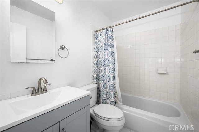 Detail Gallery Image 23 of 37 For 20326 Gardenia Dr, Huntington Beach,  CA 92646 - 3 Beds | 2/1 Baths