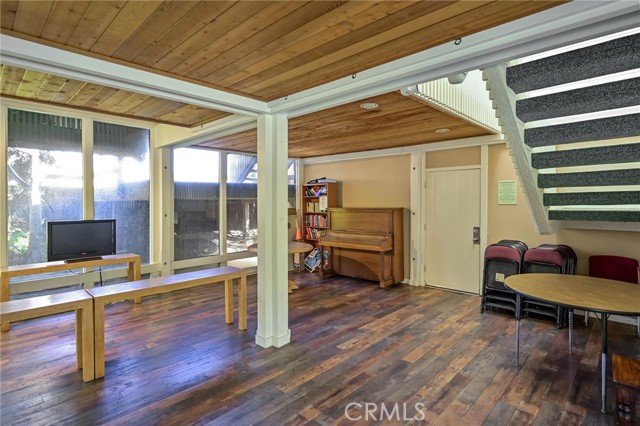 Detail Gallery Image 20 of 37 For 2756 Pine Creek, Fullerton,  CA 92835 - 1 Beds | 1/1 Baths