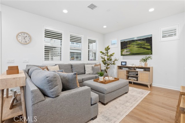 Detail Gallery Image 9 of 75 For 451 Potter Way, Rancho Mission Viejo,  CA 92694 - 3 Beds | 2/1 Baths