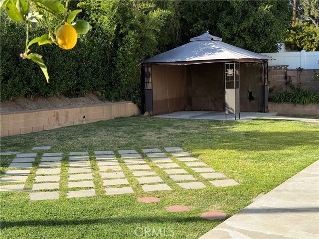 Detail Gallery Image 16 of 18 For 11601 Babbitt Ave, Granada Hills,  CA 91344 - 4 Beds | 2 Baths