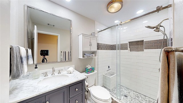 223 Vintage Drive, Turlock CA: https://media.crmls.org/medias/48a0e7b0-1118-499e-8478-ee7cd7ad973a.jpg