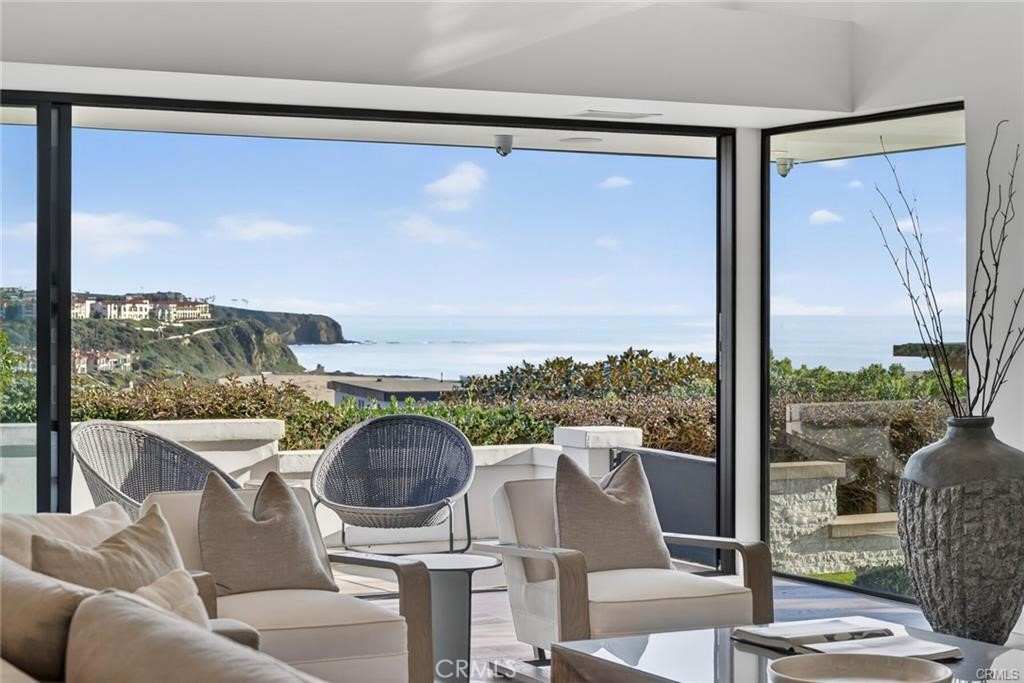 17 Monarch Bay