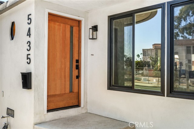 Detail Gallery Image 3 of 37 For 5435 Alviso Ave, Los Angeles,  CA 90043 - 3 Beds | 2 Baths