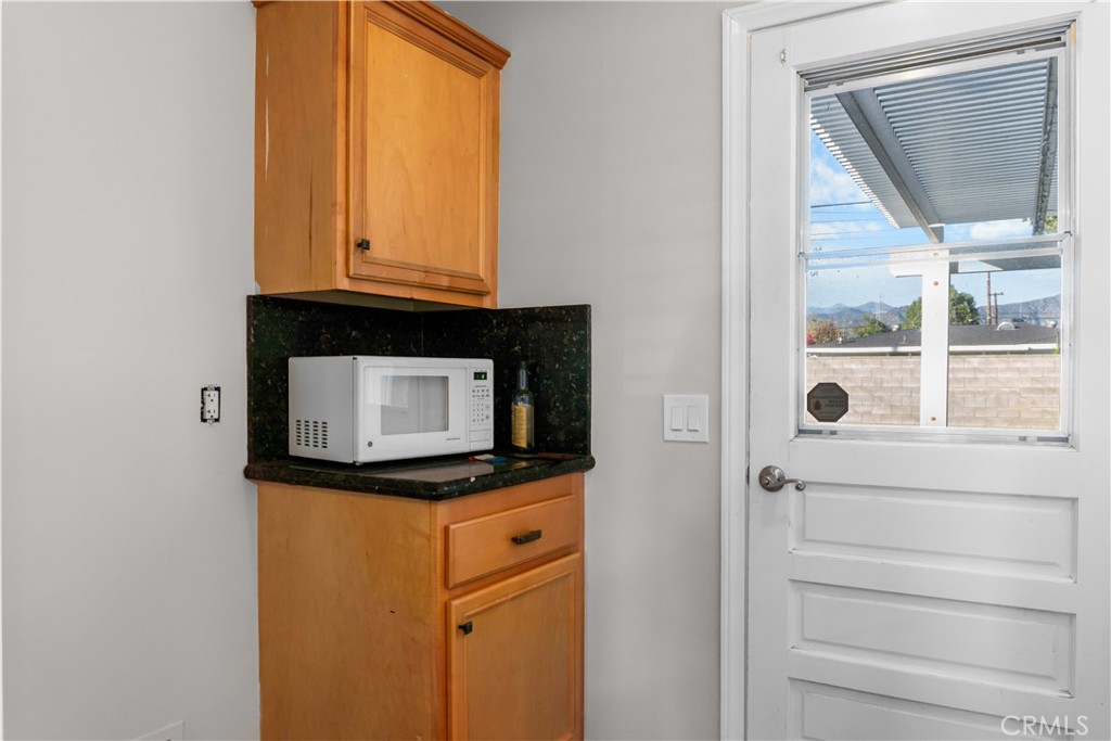 MLS #WS25272783 image #11