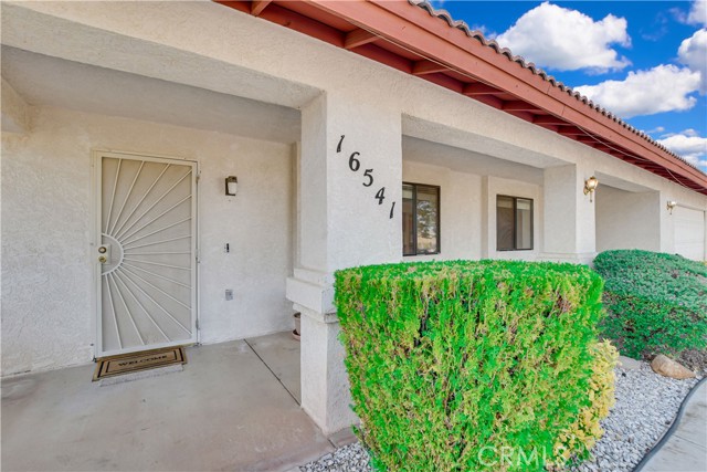 Detail Gallery Image 7 of 42 For 16541 Desert Vista Ct, Hesperia,  CA 92345 - 4 Beds | 2 Baths