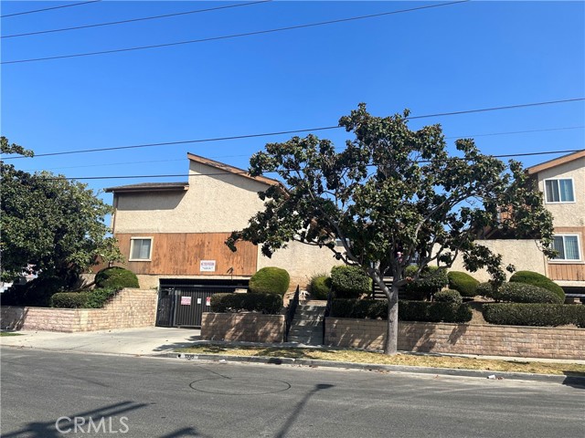 Detail Gallery Image 3 of 30 For 1335 W 139th St #111,  Gardena,  CA 90247 - 3 Beds | 2/1 Baths