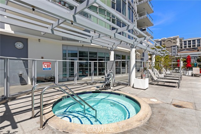 400 W Ocean Boulevard, Long Beach CA: https://media.crmls.org/medias/48a231f1-9de0-4afa-8a80-7feff23cf616.jpg