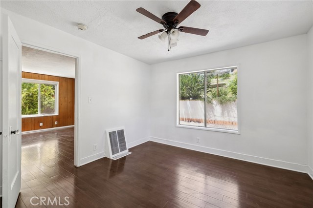 Detail Gallery Image 17 of 32 For 3926 De Longpre Ave, Los Angeles,  CA 90027 - 1 Beds | 1 Baths