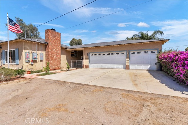 Detail Gallery Image 6 of 74 For 20660 Bell Ave, Nuevo,  CA 92567 - 4 Beds | 3 Baths