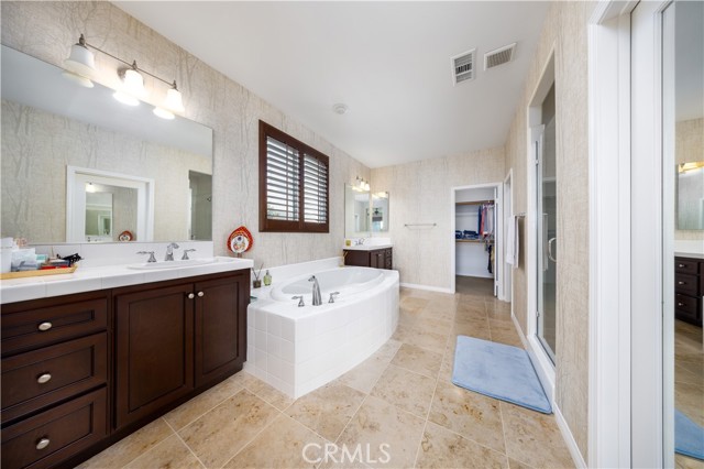 14939 Meadow Way, Eastvale CA: https://media.crmls.org/medias/48a387bd-1696-4d3b-80a7-efd89124cc9b.jpg