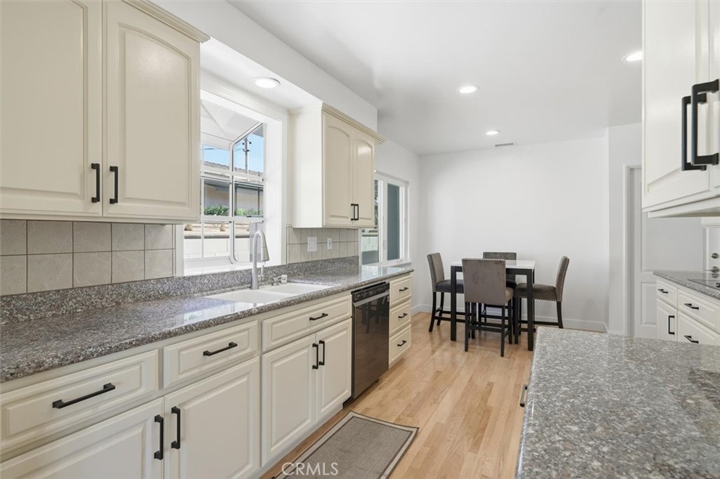 MLS #PV25274211 image #10