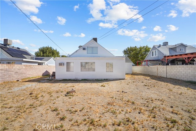 44043 Hoban Avenue, Lancaster CA: https://media.crmls.org/medias/48a53778-2dd3-434a-baea-219f49b0133f.jpg