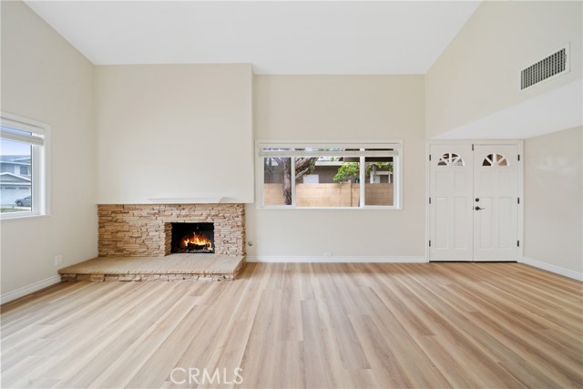 Detail Gallery Image 13 of 29 For 5665 Meadow Vista Way, Agoura Hills,  CA 91301 - 4 Beds | 2 Baths