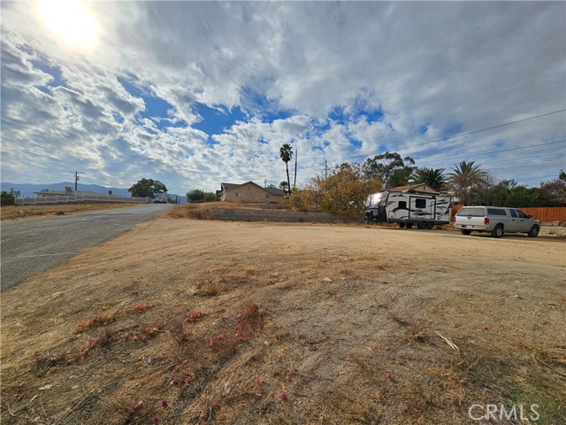 Detail Gallery Image 3 of 6 For 29315 Gunder, Lake Elsinore,  CA 92530 - – Beds | – Baths