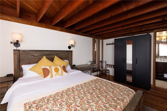 1370 Calgary Drive, Lake Arrowhead CA: https://media.crmls.org/medias/48a64cc8-b7b0-4a86-9785-28e9a9e082ea.jpg
