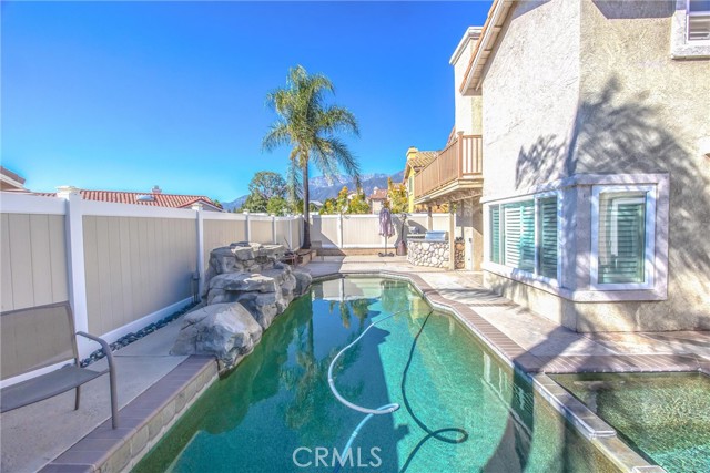 Detail Gallery Image 34 of 44 For 6592 San Benito, Rancho Cucamonga,  CA 91701 - 4 Beds | 3 Baths