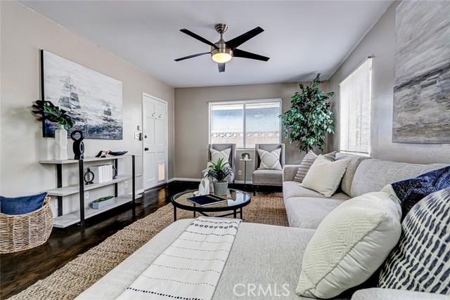 312 N Prospect Avenue, Redondo Beach CA: https://media.crmls.org/medias/48a75d53-4c7c-41f0-869e-e9e151eb822a.jpg