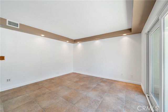 3944 Corte Cancion, Thousand Oaks CA: https://media.crmls.org/medias/48a7b8f1-4f3a-4b61-b4ce-0ec5aaf390eb.jpg