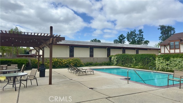 Detail Gallery Image 3 of 26 For 1133 S Paula Dr #7,  Fullerton,  CA 92833 - 2 Beds | 2/1 Baths