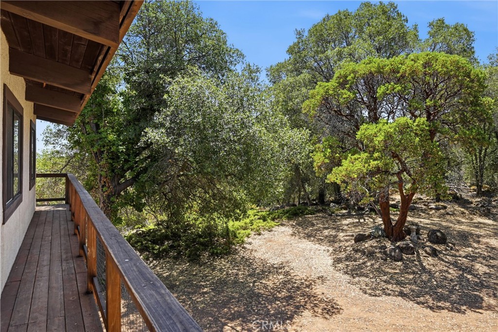 https://media.crmls.org/medias/48a8df2e-b1a4-4f80-a098-e7b04e9e836e.jpg?preset=X-Large