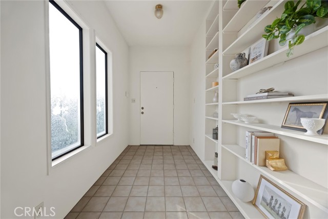 Detail Gallery Image 5 of 35 For 240 S Real, Bakersfield,  CA 93309 - 3 Beds | 2 Baths