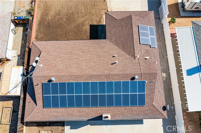 Look at those solar panels!