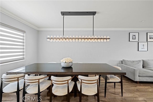 9778 Via Roma, Burbank CA: https://media.crmls.org/medias/48aa045e-2a04-4e25-a012-5c7df8d5413c.jpg
