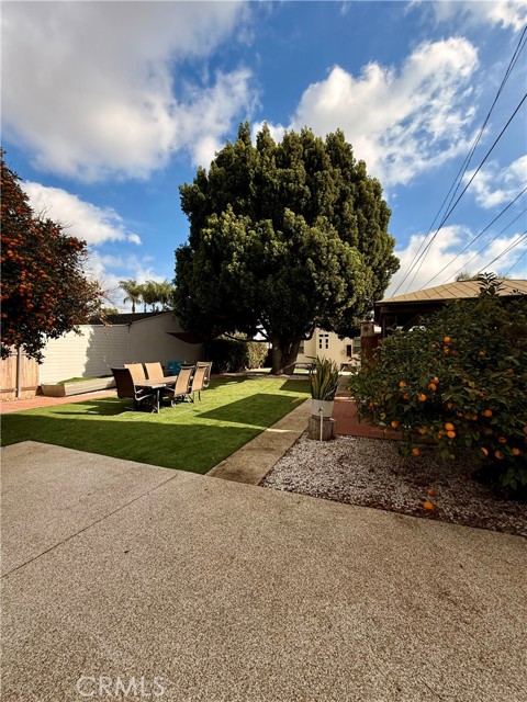 Detail Gallery Image 20 of 20 For 2419 Eucalyptus Ave, Long Beach,  CA 90806 - 2 Beds | 1 Baths