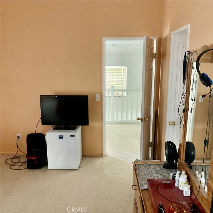 https://media.crmls.org/medias/48aa6002-5688-40fe-a1d3-daf6f99d0de6.jpg?preset=X-Large