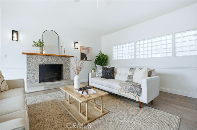 Detail Gallery Image 20 of 46 For 108 Roycroft Ave, Long Beach,  CA 90803 - 4 Beds | 3/1 Baths