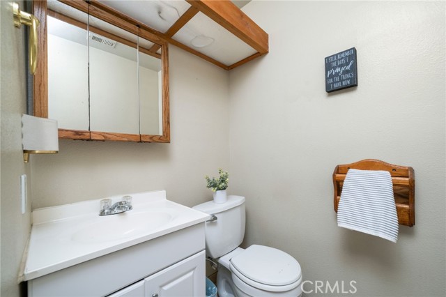 Detail Gallery Image 20 of 35 For 780 Highland Ct, Upland,  CA 91786 - 4 Beds | 2 Baths