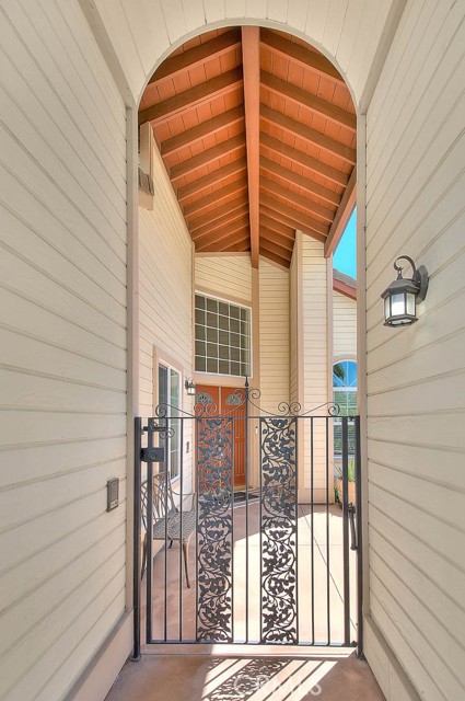 Detail Gallery Image 3 of 72 For 3344 Deaver Dr, Corona,  CA 92882 - 4 Beds | 3 Baths
