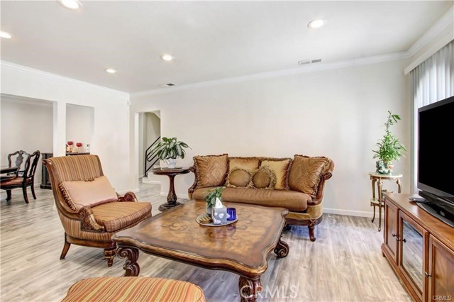 Detail Gallery Image 6 of 37 For 14349 Tiara St, Sherman Oaks,  CA 91401 - – Beds | – Baths