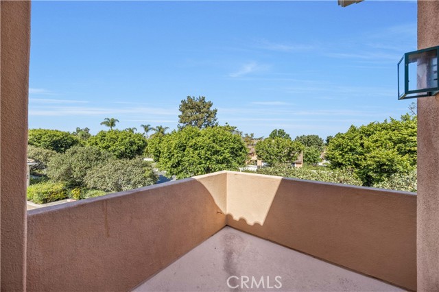 1501 Reggio Aisle, Irvine CA: https://media.crmls.org/medias/48ada881-7245-411a-8aad-ad199bbfc3ed.jpg