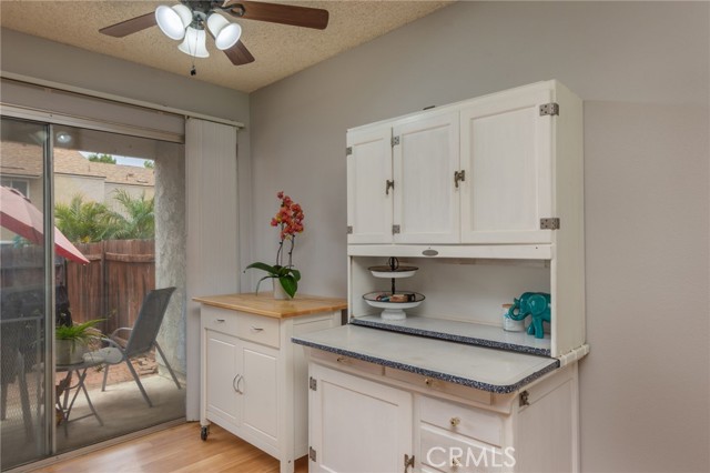 Detail Gallery Image 5 of 19 For 15036 Campus Park Dr #D,  Moorpark,  CA 93021 - 3 Beds | 1/1 Baths